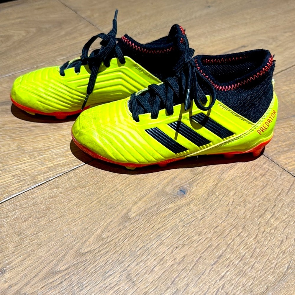 Boys Adidas Soccer Cleats (Size 13) Adidas’s Predator
